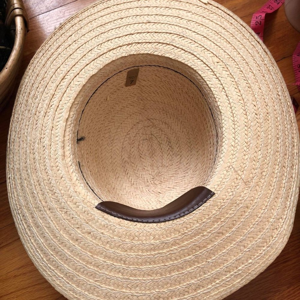 Woman's Straw Hat - image 3